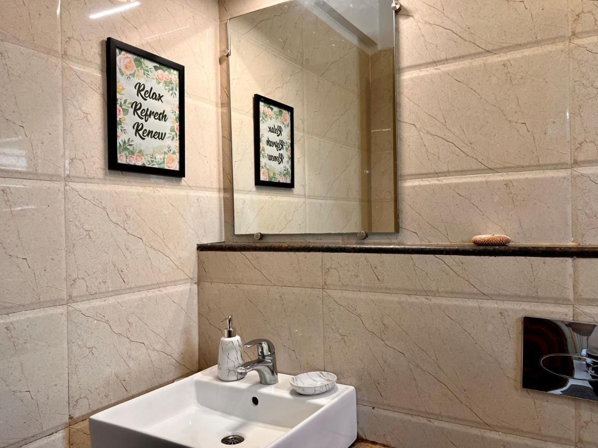 Luxurious Nirvana Apartments Vagator Esterno foto