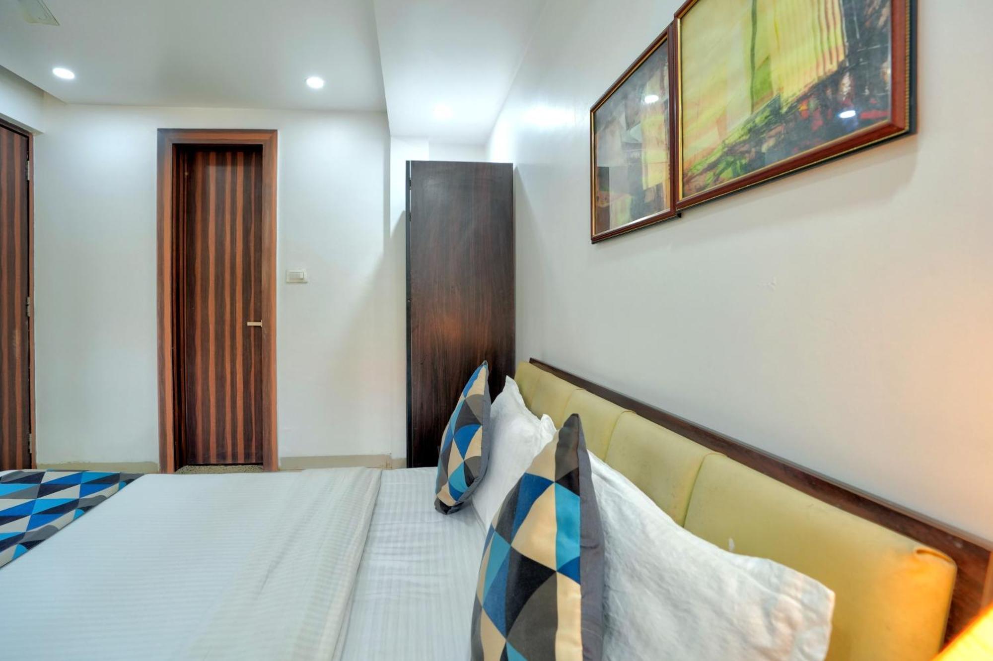 Luxurious Nirvana Apartments Vagator Esterno foto